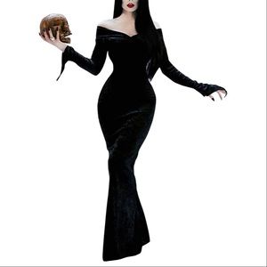 Morticia Addams Costume (Black Dress)